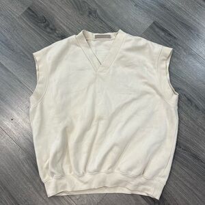Essentials vest